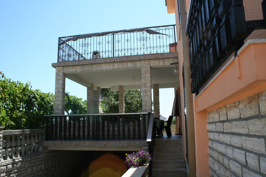 Apartments Santa Barbara Biograd Na Moru Εξωτερικό φωτογραφία